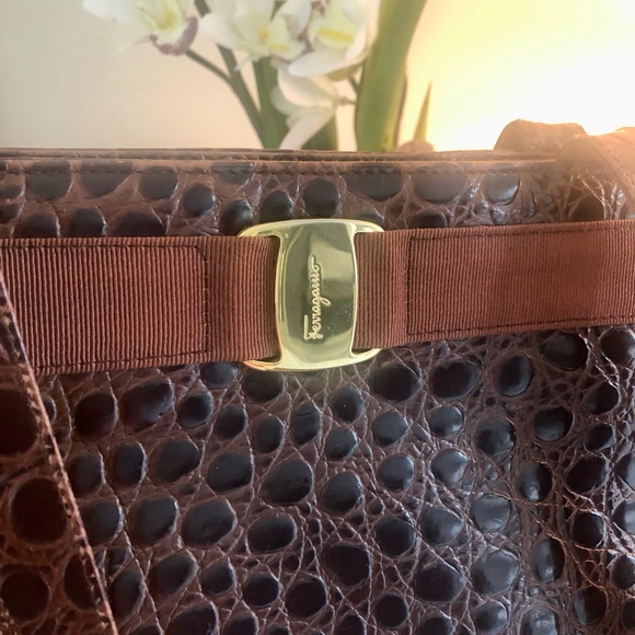 Salvatore Ferragamo leather embossed croc vintage bag - Picture 3 of 11